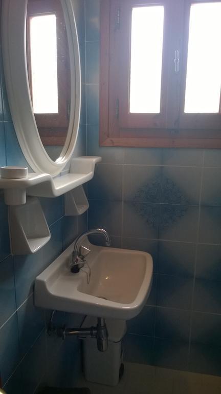 Moustakis Hotel Agia Efimia Buitenkant foto