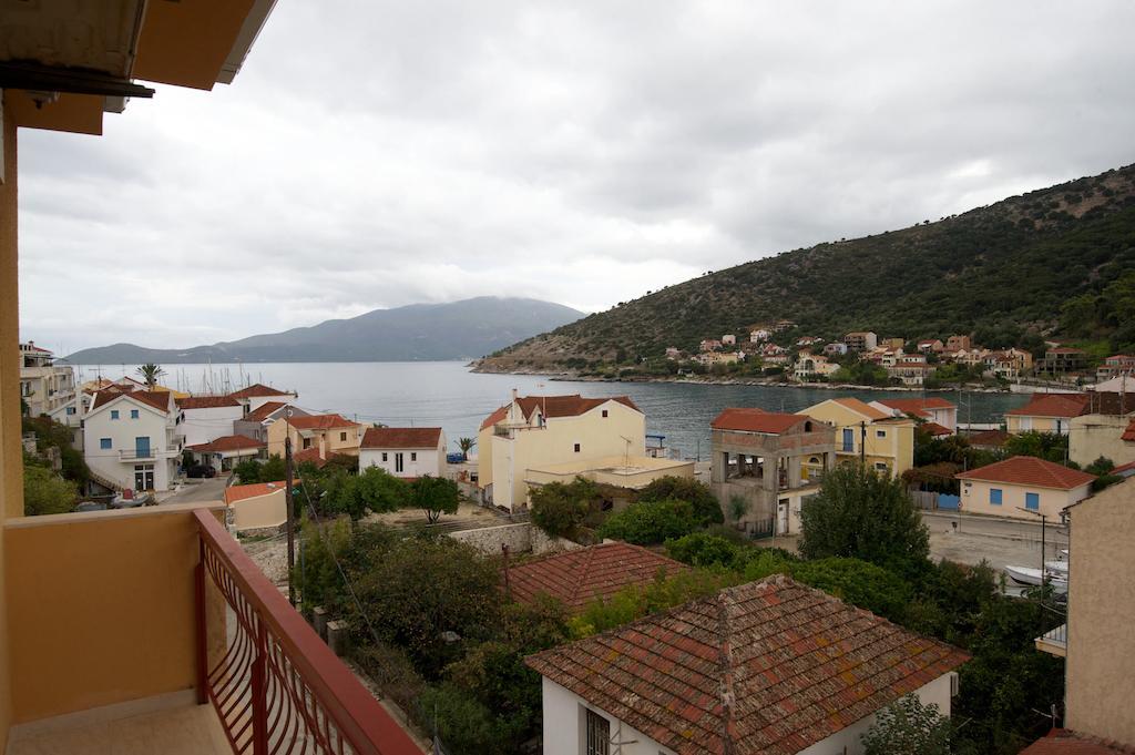 Moustakis Hotel Agia Efimia Buitenkant foto